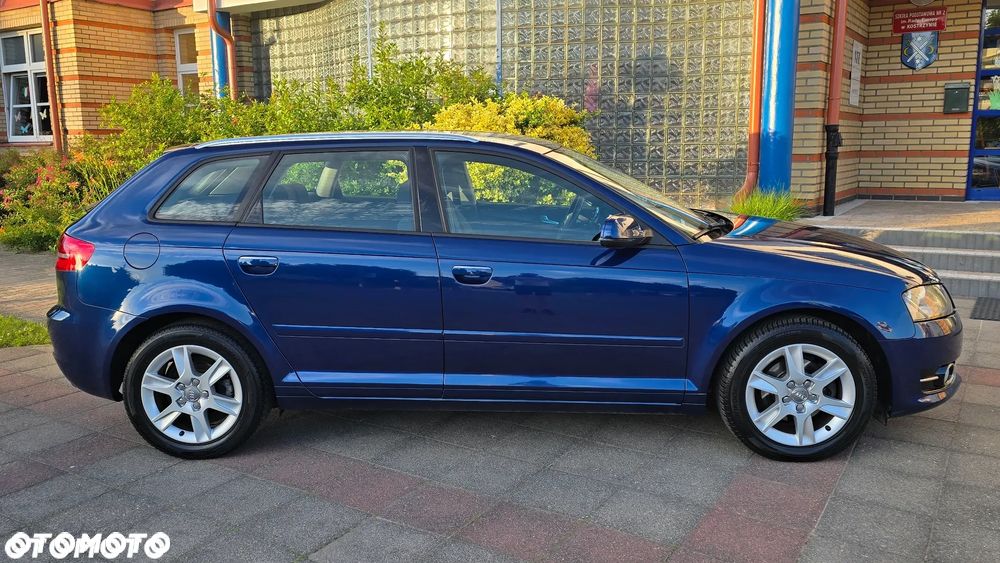 Audi A3 Sportback - 8