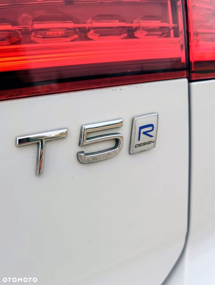 Volvo V60 T5 Geartronic R-Design - 13