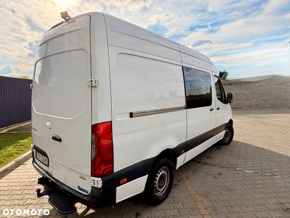 Mercedes-Benz Sprinter - 37
