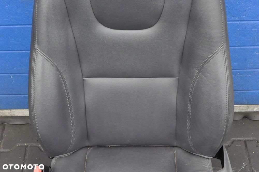 VOLVO S60 II V60 FOTEL KIEROWCY SKÓRA UK - 3