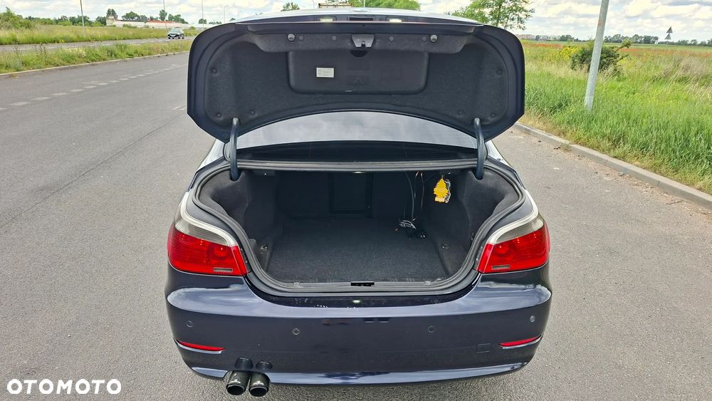 BMW Seria 5 - 16