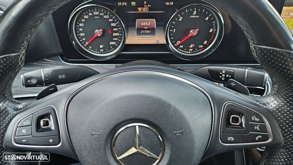 Mercedes-Benz E 220 - 19