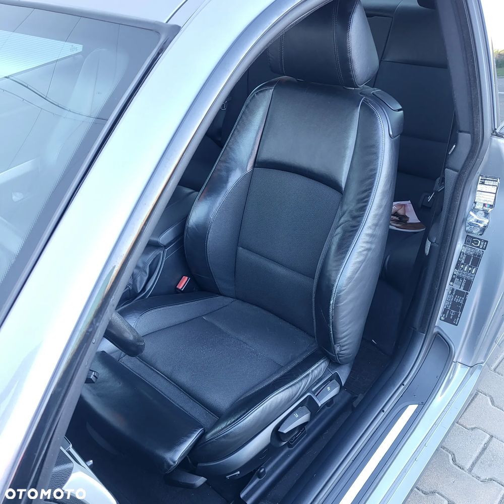 BMW Seria 3 320d DPF - 9