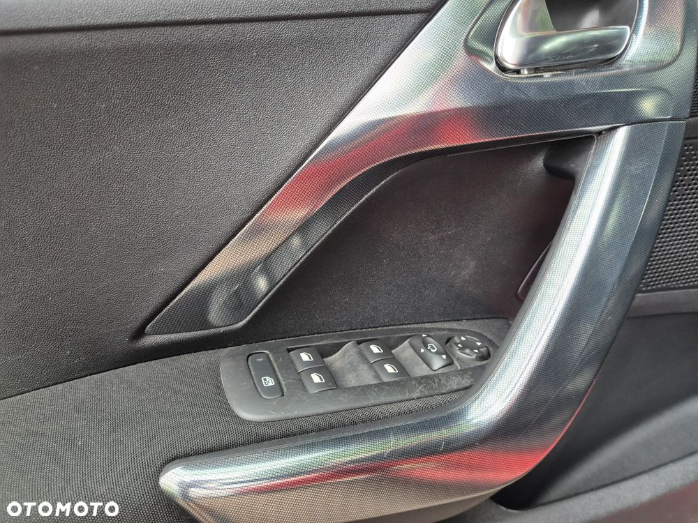 Peugeot 2008 BlueHDi FAP 120 STOP & START Allure - 16