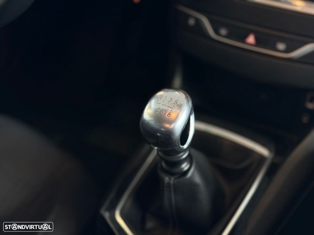 Peugeot 308 SW - 13
