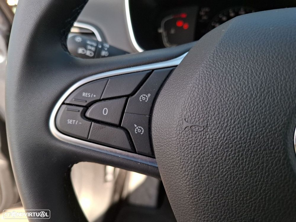 Renault Mégane Sport Tourer 1.5 Blue dCi Equilibre EDC - 16