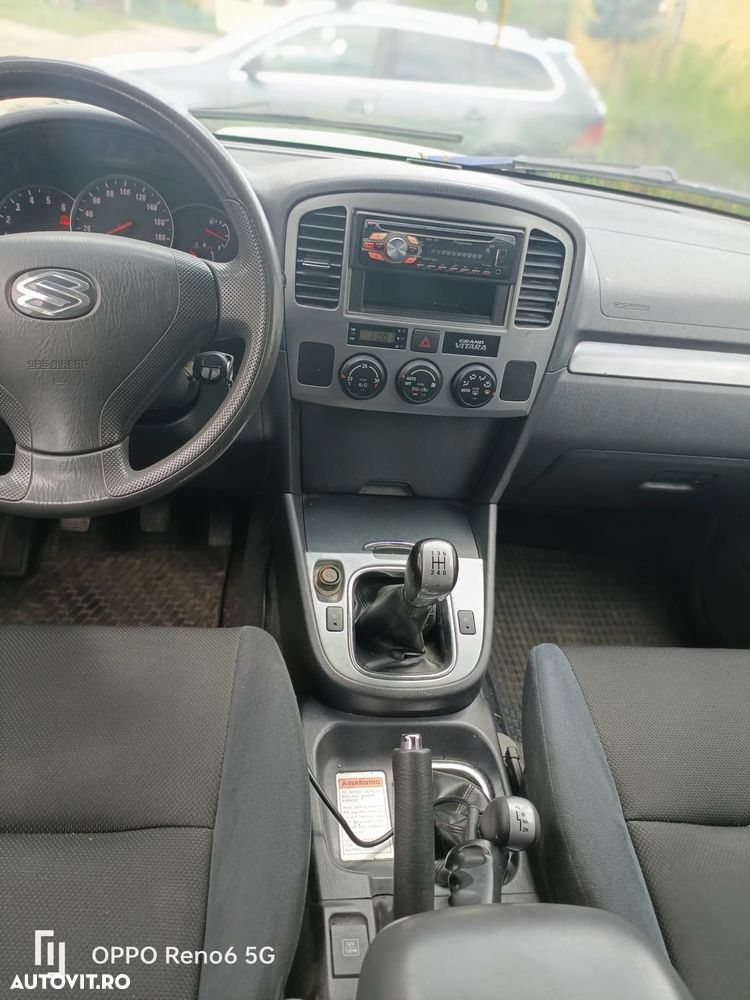 Suzuki Grand Vitara 2.0 TD - 6