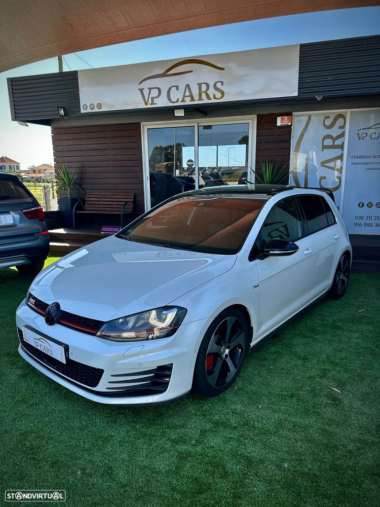 VW Golf 2.0 TSi GTi DSG Performance - 3
