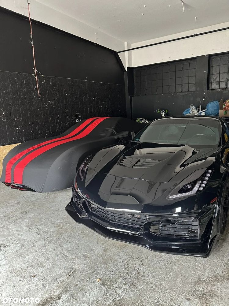 Chevrolet Corvette - 15