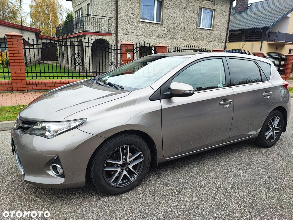 Toyota Auris - 19