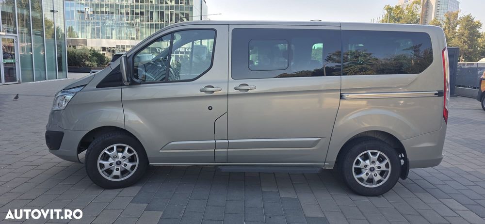 Ford Tourneo Custom - 5