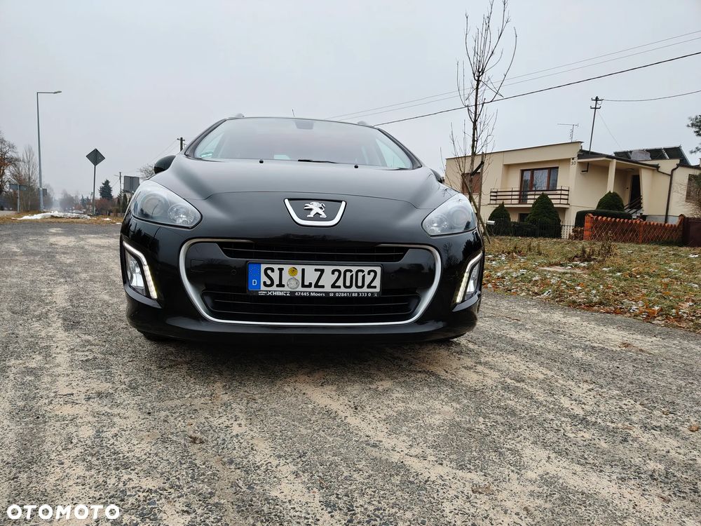Peugeot 308 HDi FAP 110 EGS6 Business Line Niveau 1 - 4