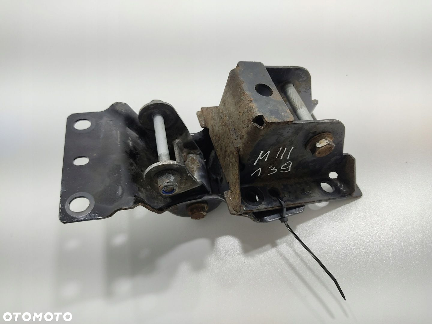 MOCOWANIE UCHWYT RESORA TYŁ RENAULT MASTER III OPEL MOVANO B 2010-2019 - 2