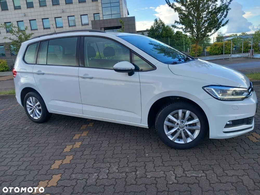 Volkswagen Touran 2.0 TDI SCR DSG Comfortline - 6