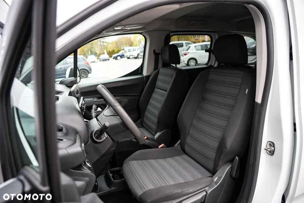 Opel Combo XL 2,3t (bryg.) - 11