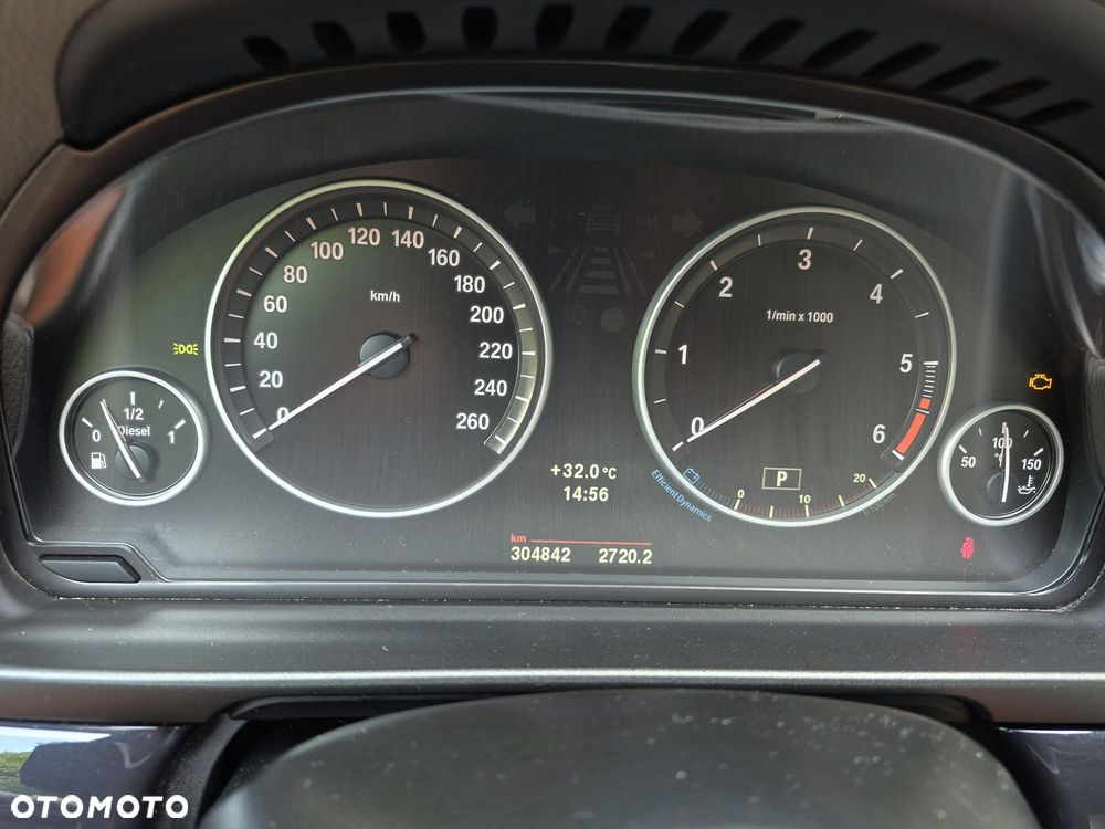 BMW Seria 5 520d - 14