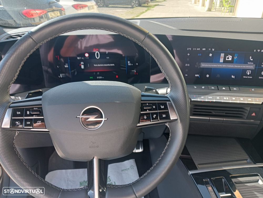 Opel Astra Sports Tourer - 11