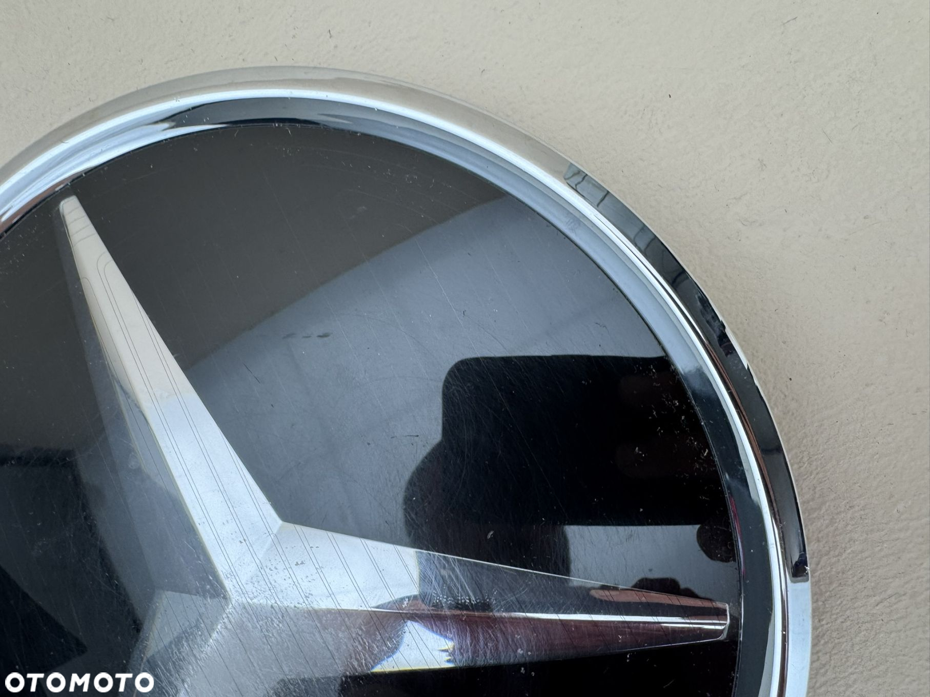 MERCEDES GLE GLS W167 W247 EMBLEMAT ZNACZEK GRILLA PRZÓD A0008880500 - 4