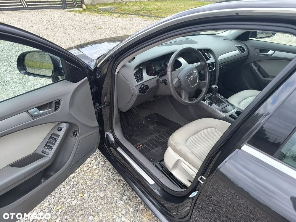 Audi A4 Limousine 2.0 TDI - 12