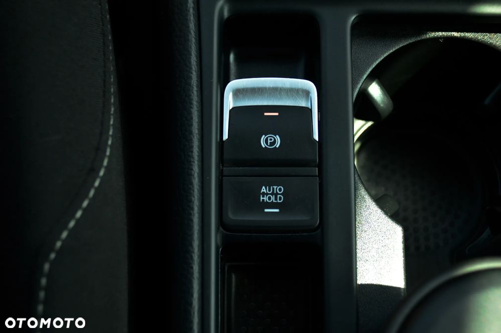 Volkswagen Golf 1.6 TDI 4Motion BlueMotion Technology Cup - 17