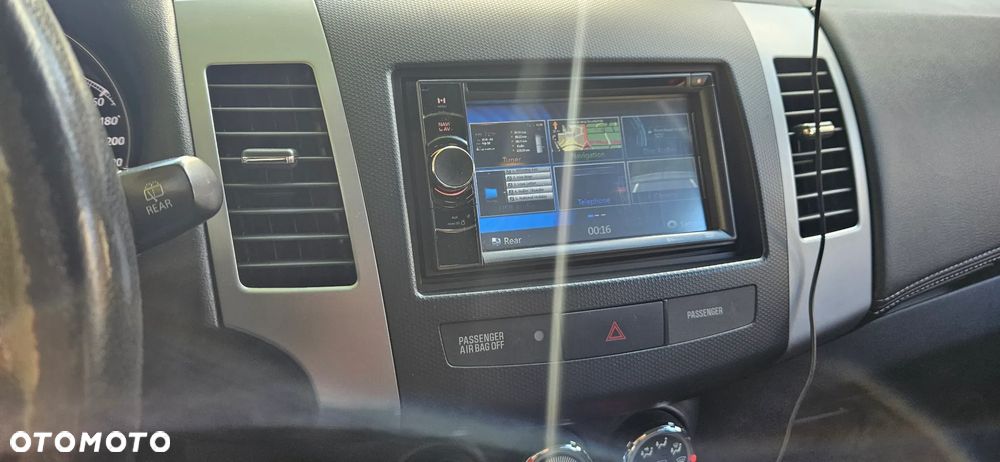 Mitsubishi Outlander - 13