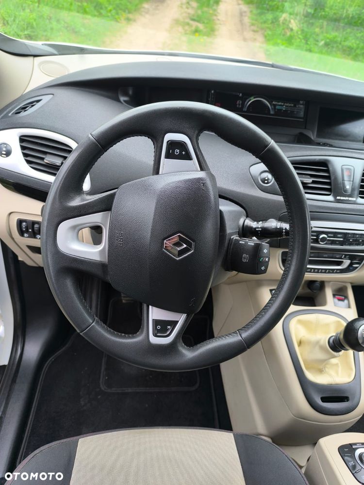 Renault Scenic - 14