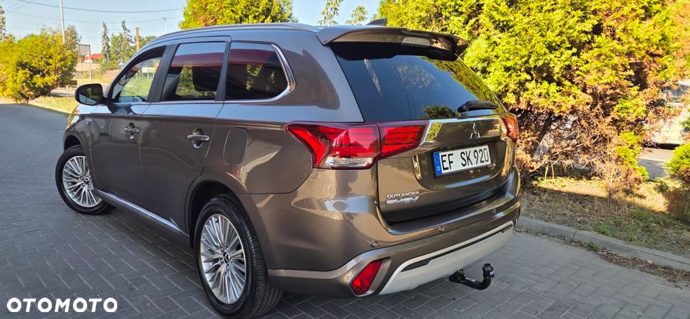 Mitsubishi Outlander 2.4 4WD Diamant+ - 10