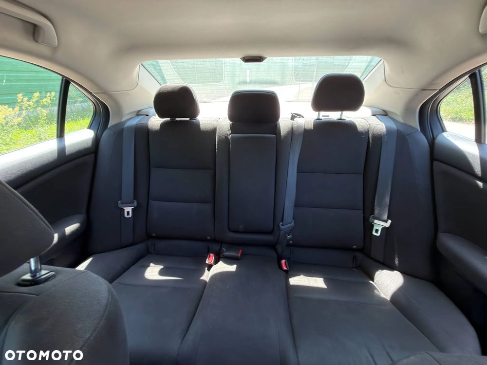 Honda Accord 2.0 Elegance - 30