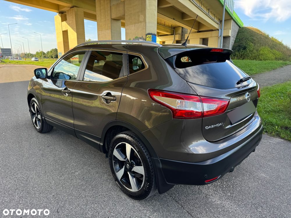 Nissan Qashqai 1.2 DIG-T TEKNA+ - 6