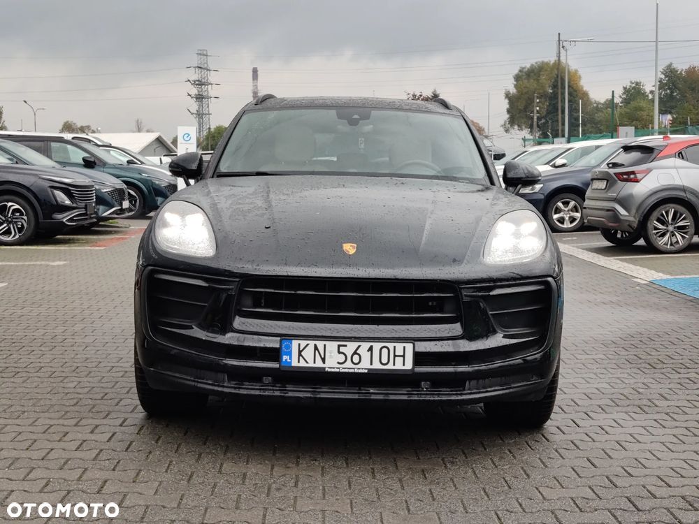 Porsche Macan Standard - 2