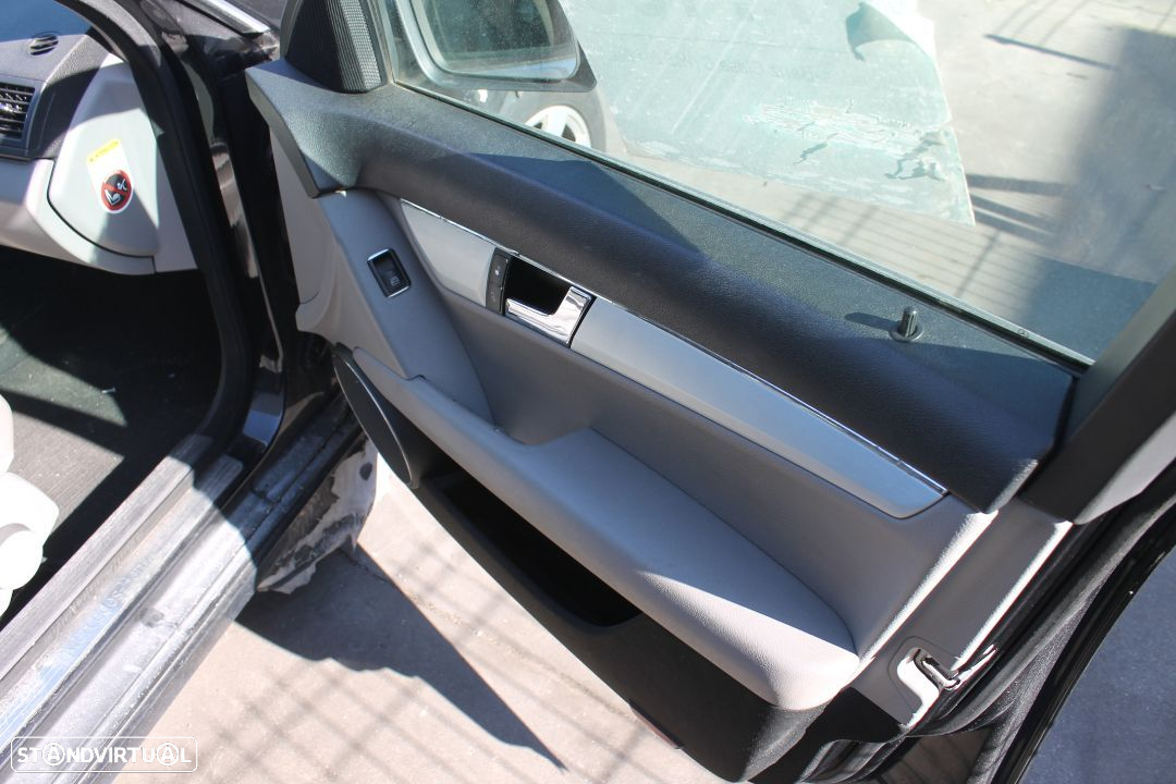 Mercedes C220 de 2007 - 11