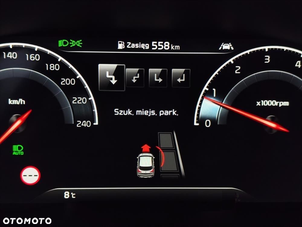 Kia XCeed - 35