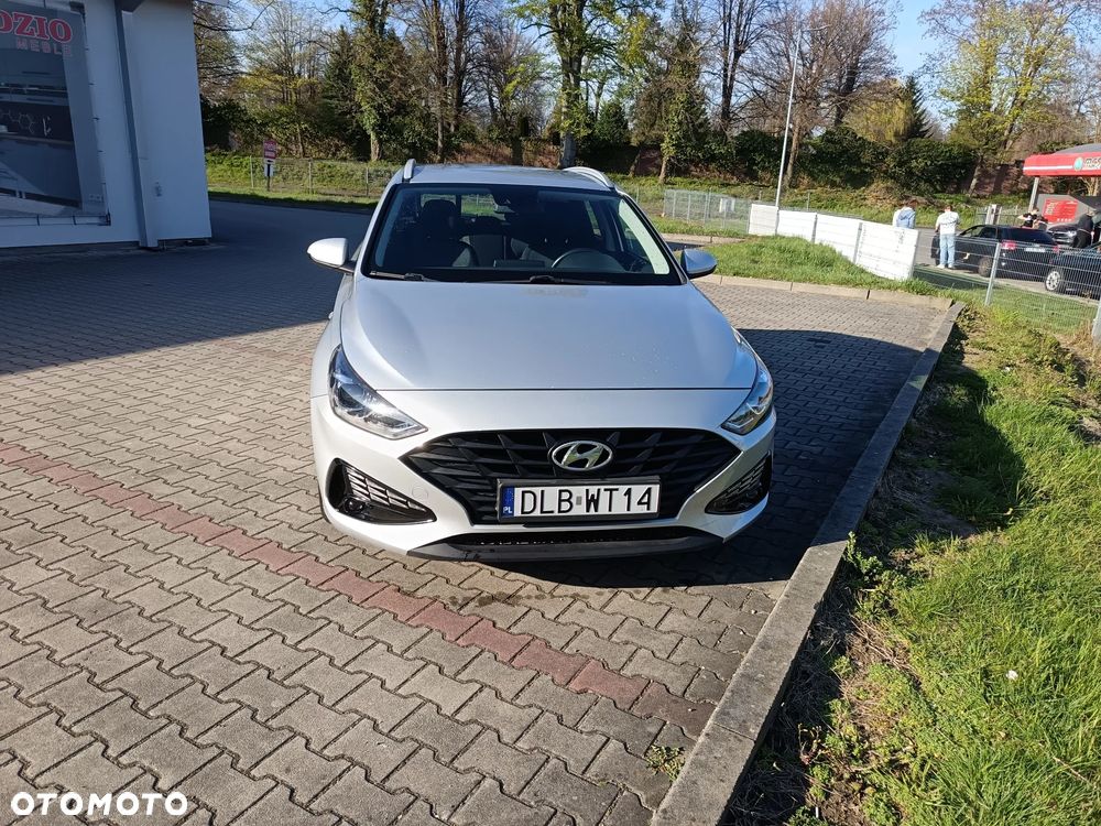 Hyundai i30 1.5 DPI Classic + - 27