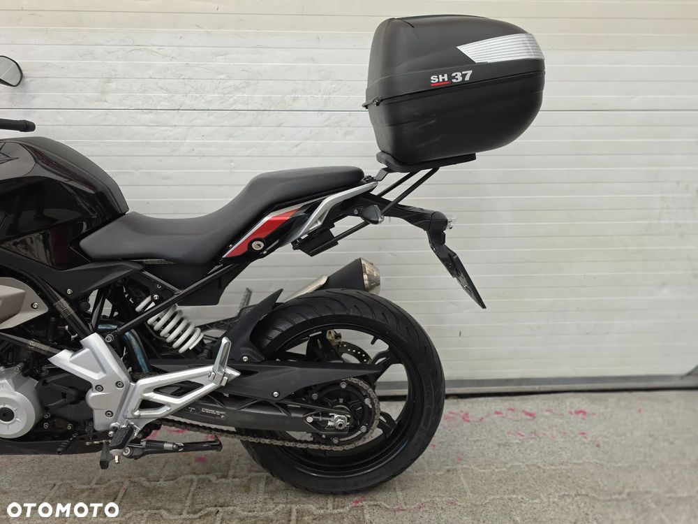 BMW G - 11