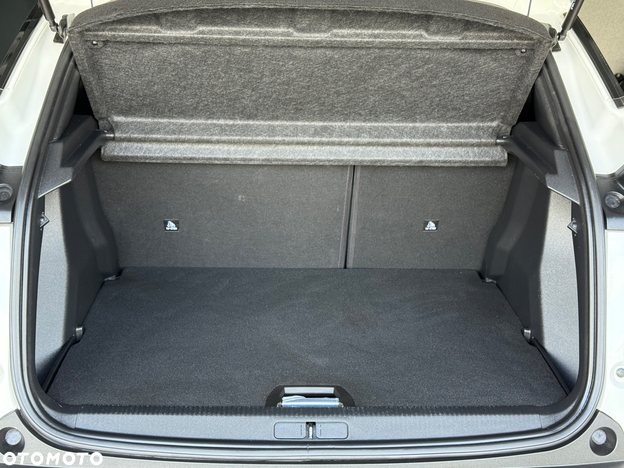 Peugeot 2008 1.5 BlueHDi Allure - 23