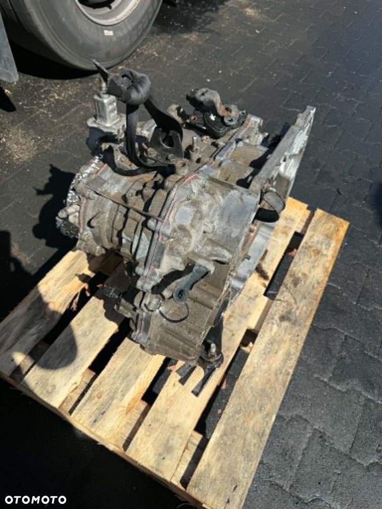 Skrzynia Automat CVT  1.2 benzyna HR12 Nissan Micra HR12 JF015E X-Tronic - 3