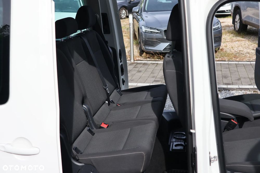 Volkswagen Caddy 2.0 TDI Comfortline - 12