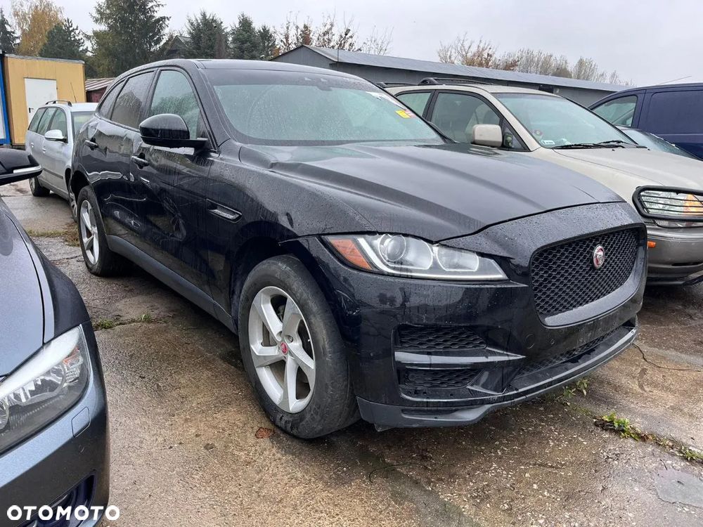 Jaguar F-Pace 25t AWD Prestige - 14