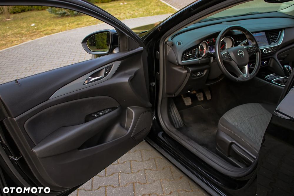 Opel Insignia 1.5 Direct InjectionTurbo Business Edition - 29