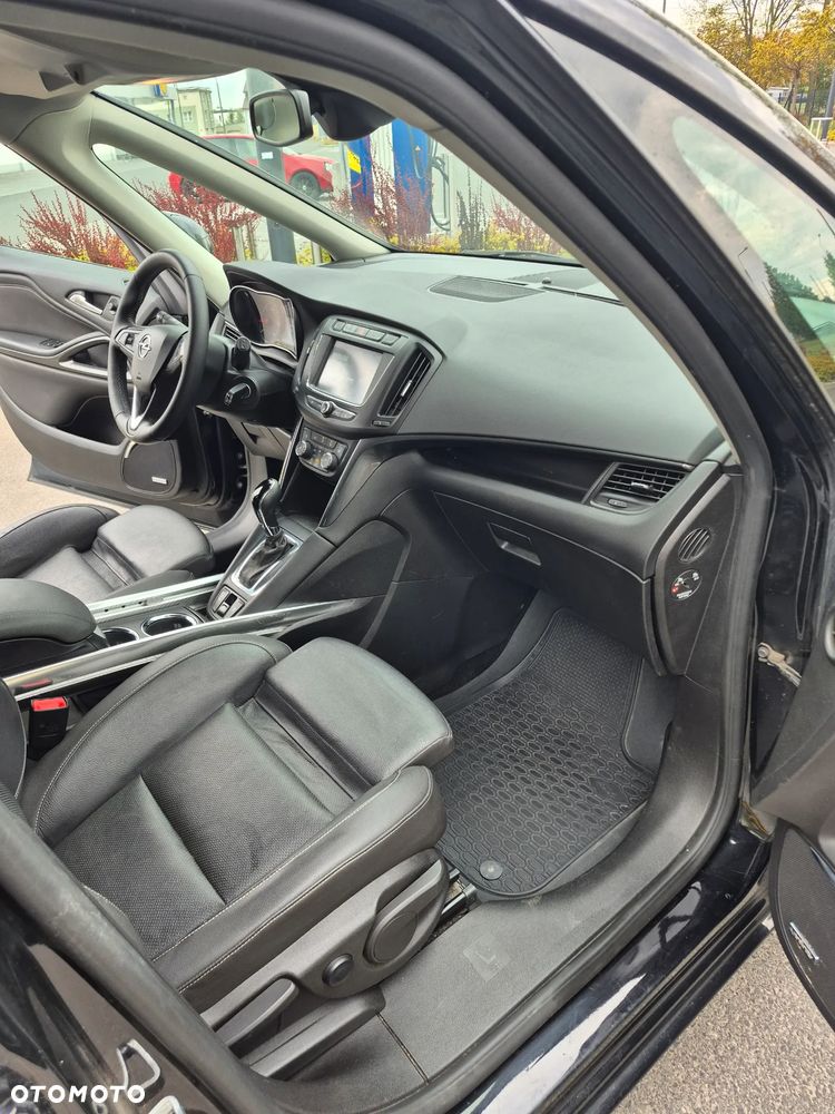Opel Zafira - 8