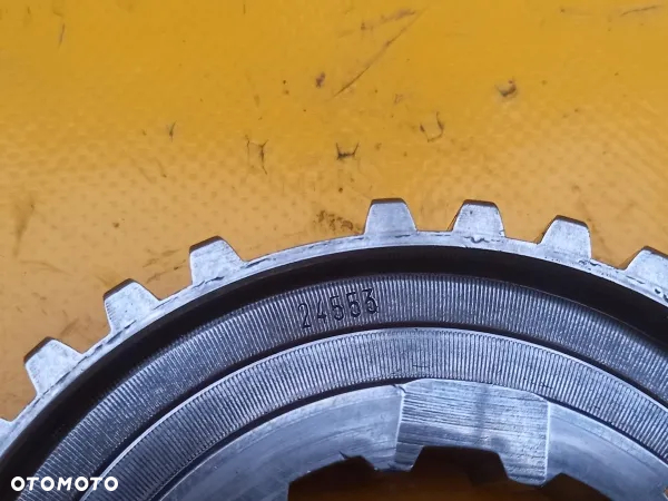 Synchronizator 3-4 bieg skrzyni Dynashift Massey Ferguson 6180 - 6