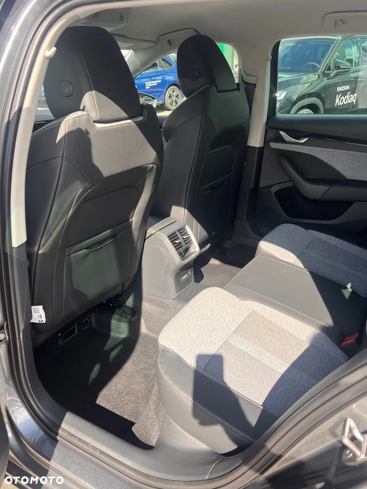 Skoda Octavia 1.5 TSI mHEV Drive Selection DSG - 10