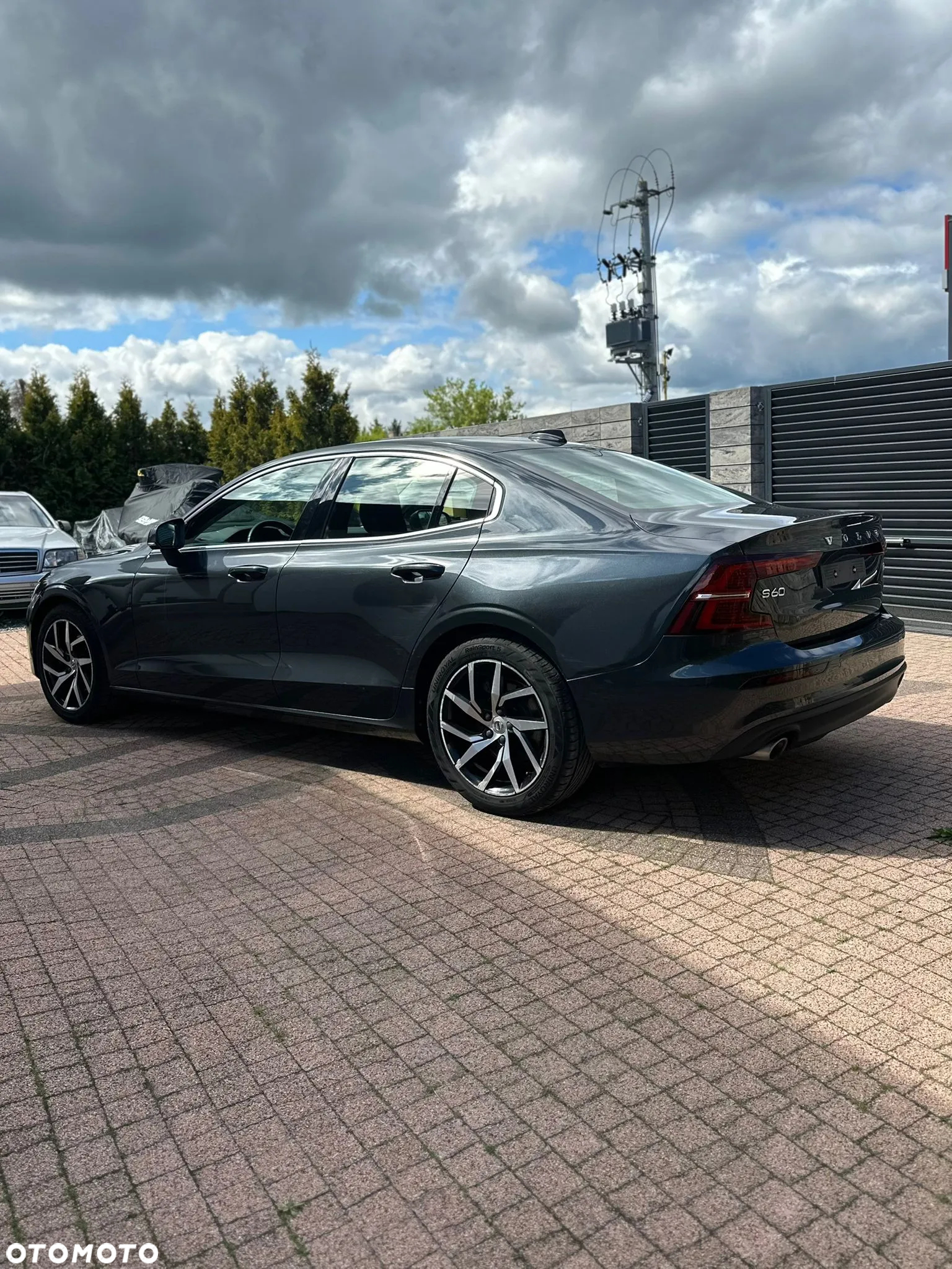 Volvo S60 T4 Drive-E Dynamic Edition (Momentum) - 3