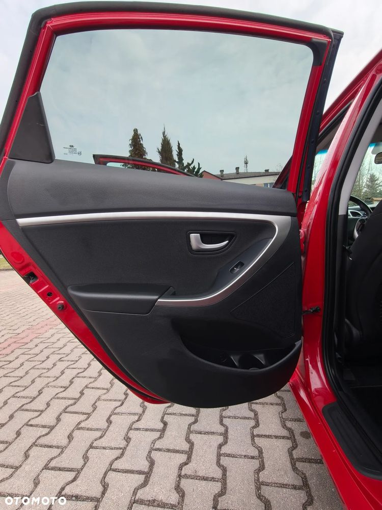 Hyundai i30 1.4 CRDi Comfort - 29