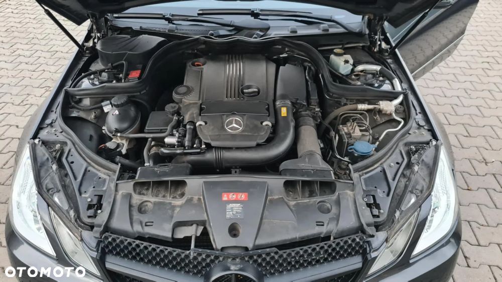 Mercedes-Benz Klasa E 200 Coupe BlueEFFICIENCY Avantgarde - 9