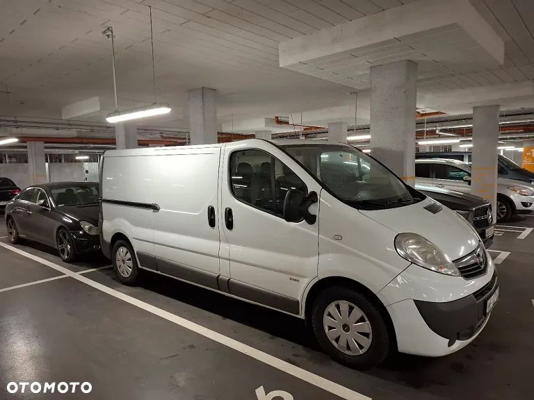 Opel Vivaro - 11