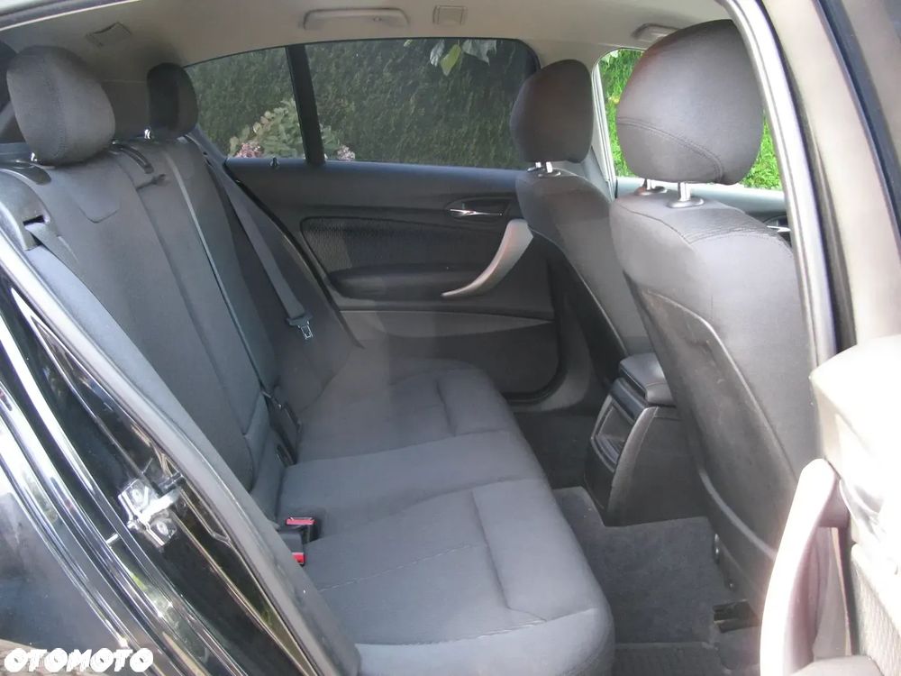BMW Seria 1 116i - 27