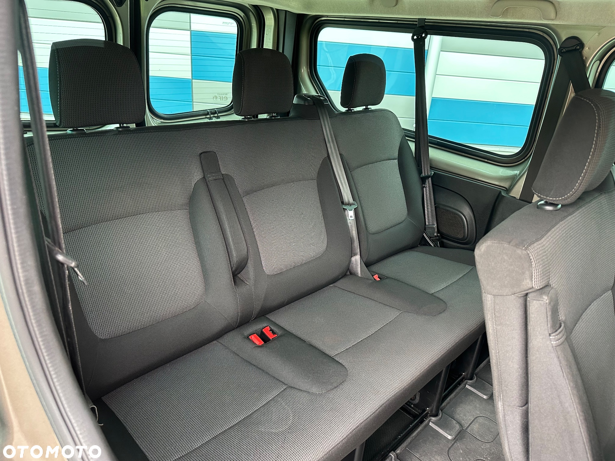 Renault Trafic Grand SpaceClass 2.0 dCi - 12