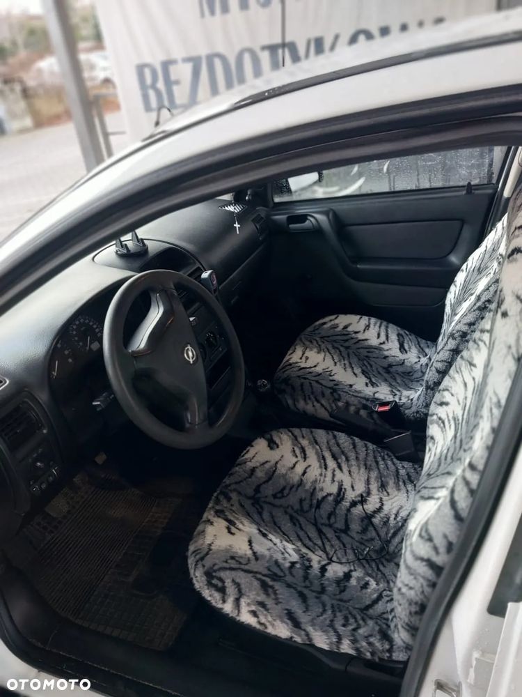 Opel Astra - 9