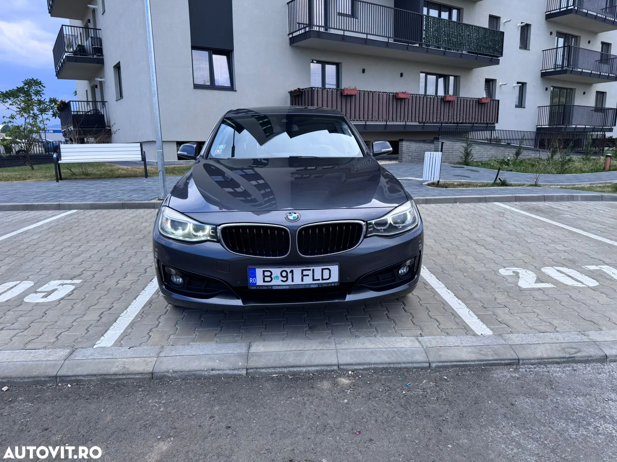 BMW Seria 3 320d xDrive Aut. - 2